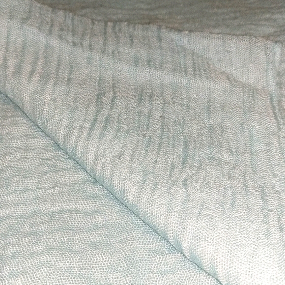 NWOT Mint Light Sheer Gauze Scarf Wrap - Picture 2 of 5
